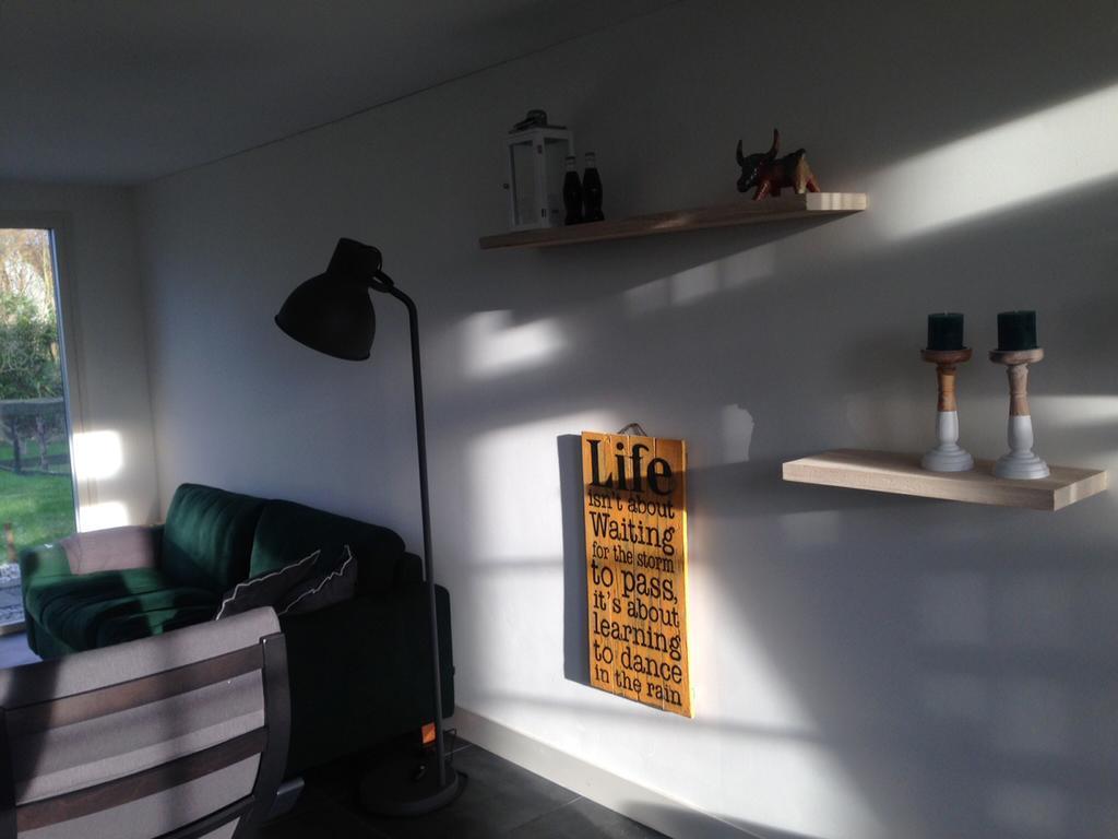 Suite School 15 A Zonnemaire Szoba fotó